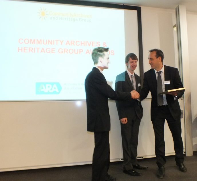 BTP_3 Dr Nick Barratt presents the winning award