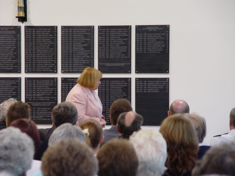 DSC00798 Edwina Hart AM, MBE, Minister for Social Justice and Regeneration, guest of honour addressing the audience.