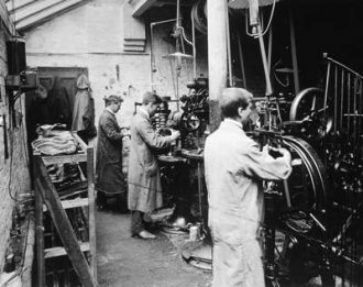 cogenhoeshoe Workers at Mann's Shoe Factory
